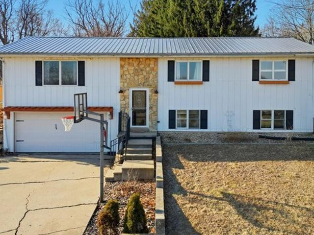 House for sale in Morrison, Whiteside County