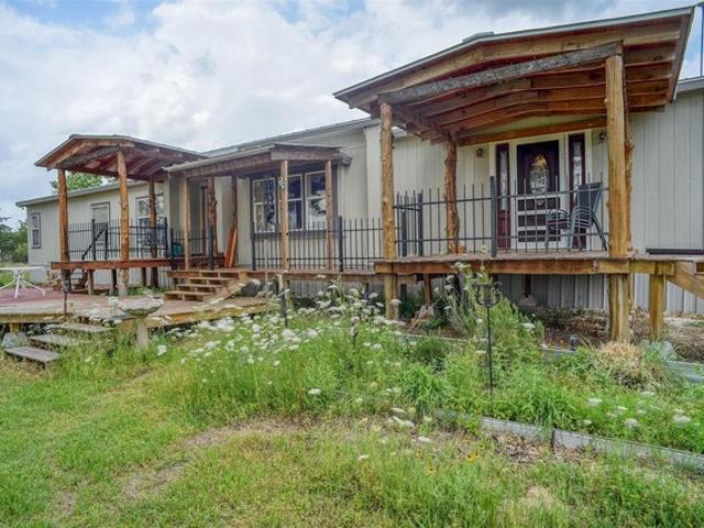 Farm for sale in Flatonia, Texas