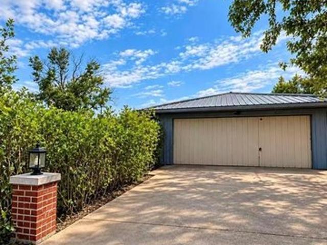 House for sale in Paoli, Garvin County