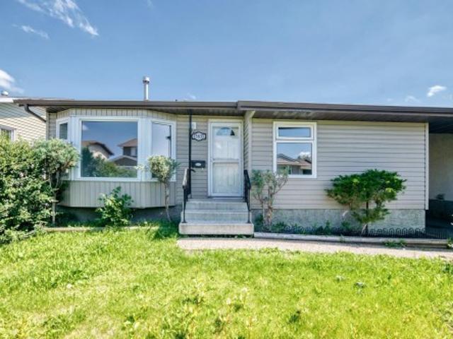 Duplex for sale in Wedgewood, Alberta