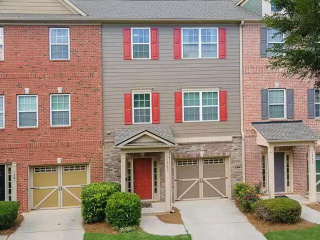 Condo for sale in Kennesaw