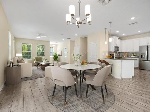 Townhouse for sale in Davenport, Florida