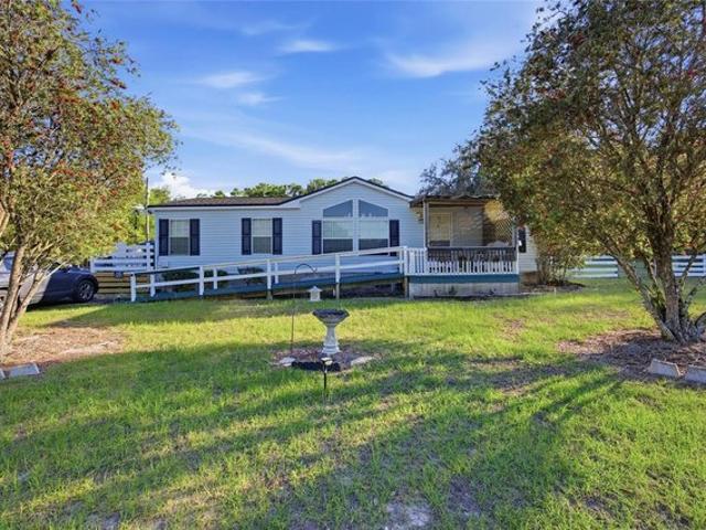 House for sale in Anthony, Florida