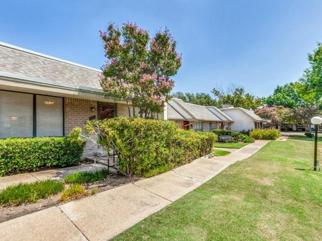 Townhouse for sale in Dallas, Texas