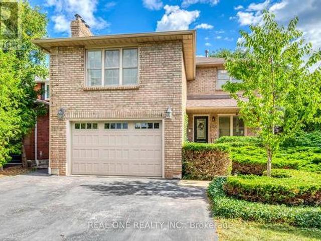 House for sale in Oakville, Ontario