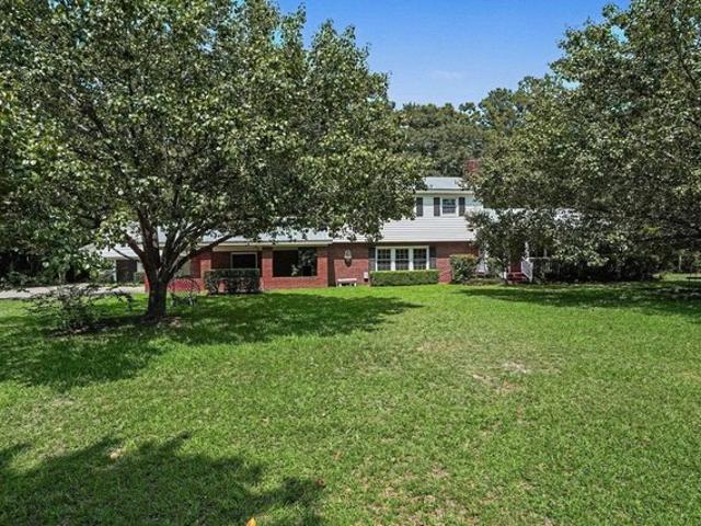 House for sale in Galivants Ferry, South Carolina