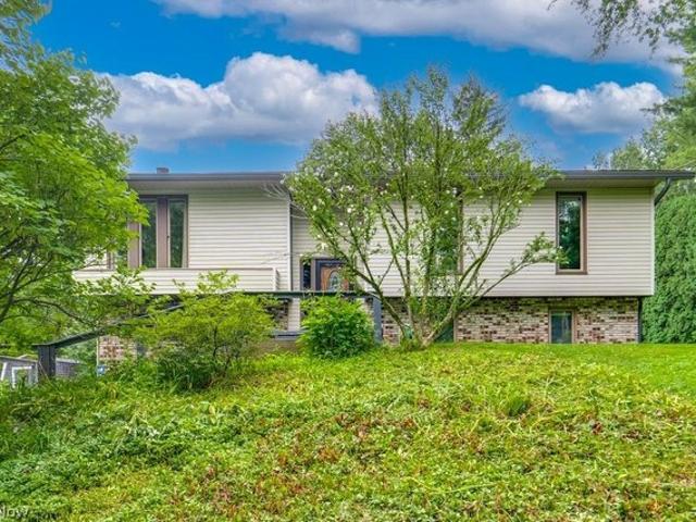 House for sale in Summit, Ohio