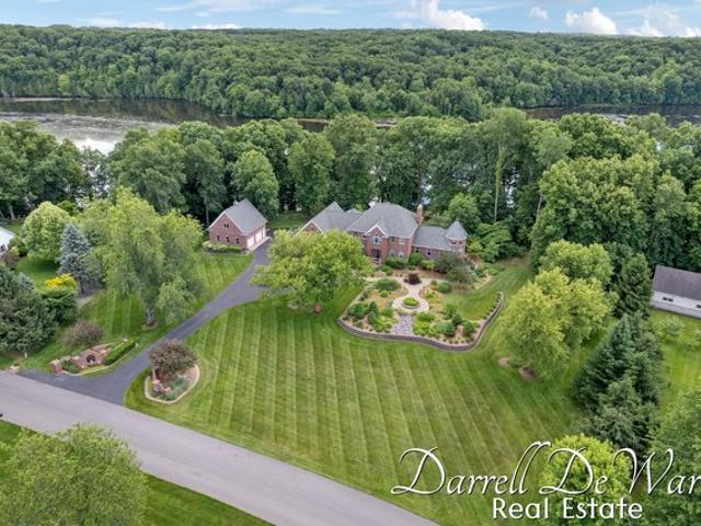 House for sale in Lowell, Michigan