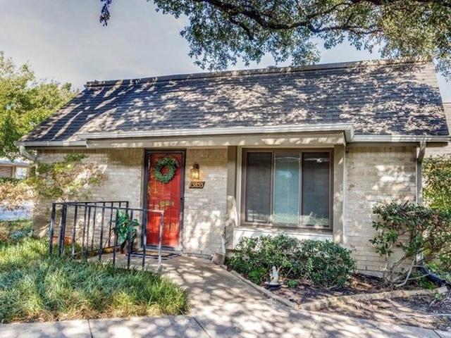 Townhouse for sale in Dallas, Texas