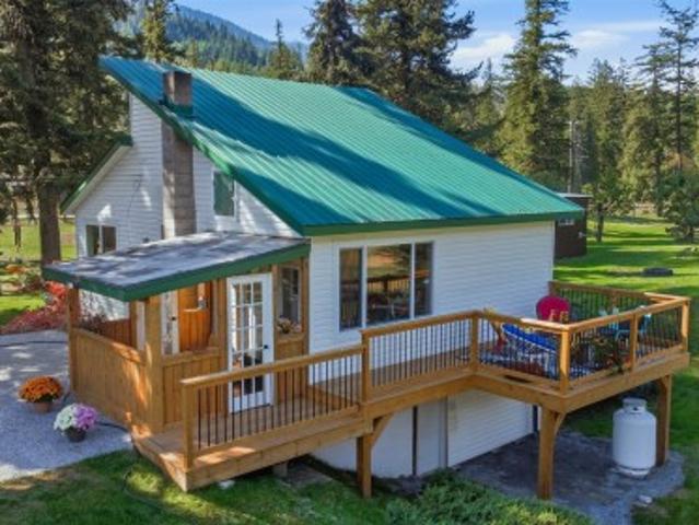 House for sale in Cherryville, British Columbia