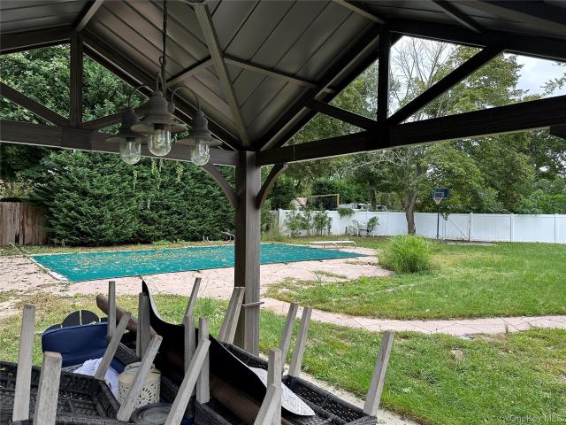 House for sale in Baywood, Town of Islip