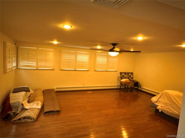 House for sale in Baywood, Town of Islip