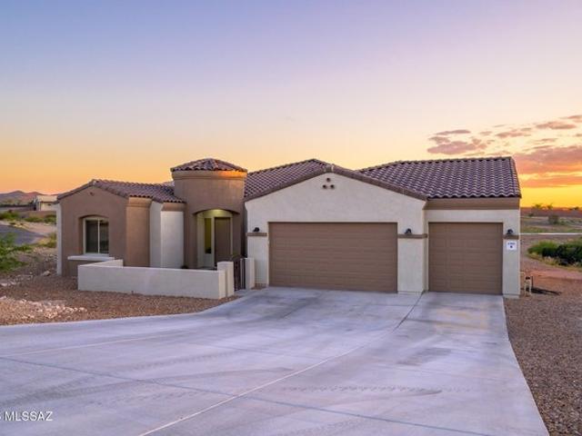 House for sale in Vail, Arizona