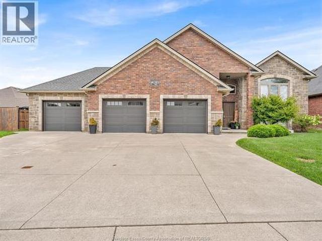 House for sale in Lakeshore, Ontario