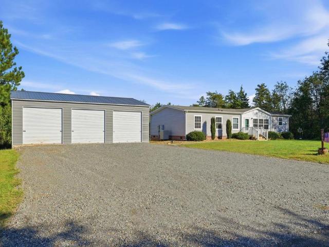 House for sale in Louisa, Louisa County