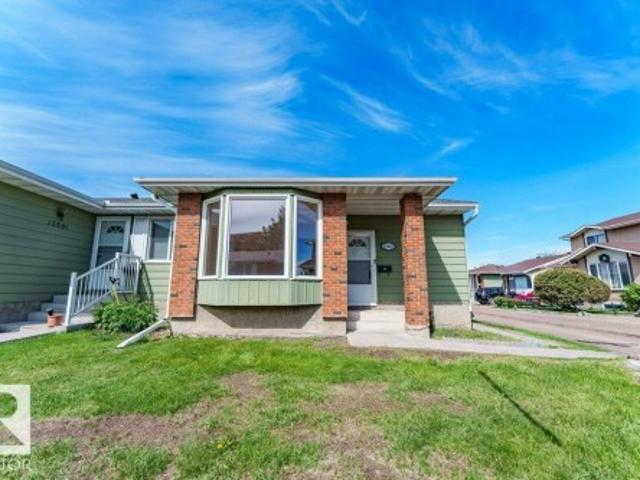 Duplex for sale in Carlisle, Edmonton