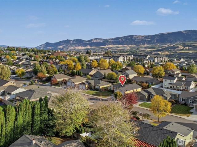 House for sale in East Wenatchee, Douglas County