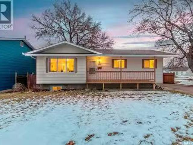 House for sale in Moose Jaw, Saskatchewan