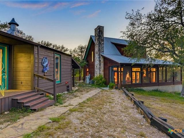 House for sale in Kingsbury, Guadalupe County