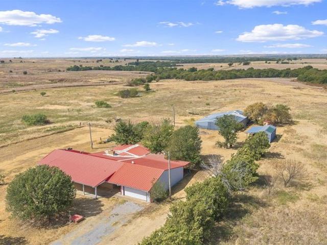 Farm for sale in Waurika, Jefferson County