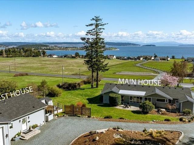 House for sale in Oak Harbor, Washington