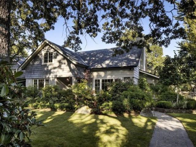 House for sale in Oak Bay, Capital Regional District