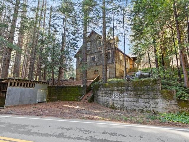House for sale in Strawberry Valley, California
