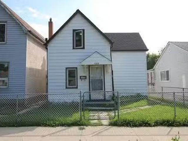 House for sale in East St. Paul, Manitoba