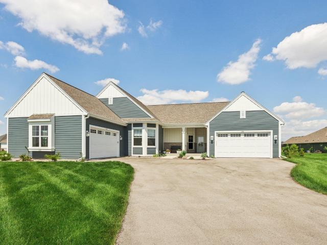 Condo for sale in Oconomowoc, Wisconsin