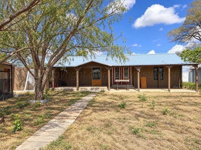 House for sale in McLean, Gray County