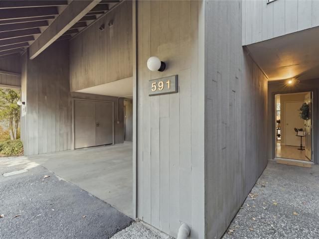 Condo for sale in Sixty-01, Redmond
