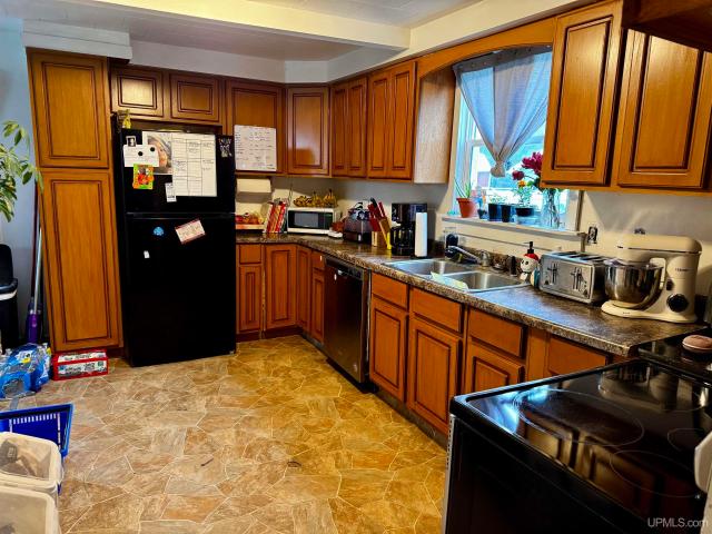 House for sale in Bark River