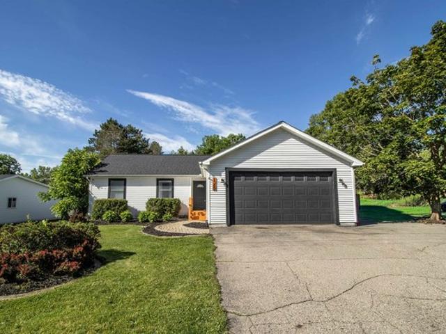 House for sale in Fenton, Michigan
