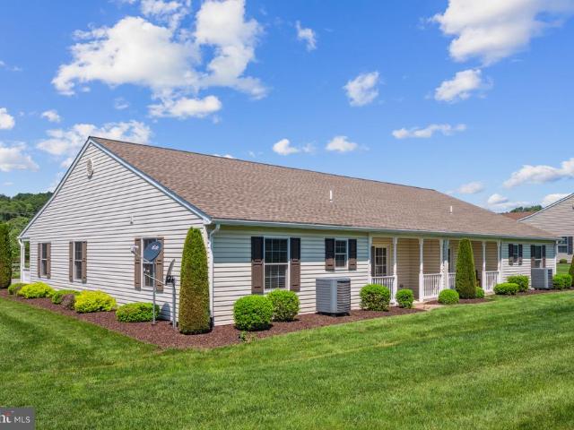 Condo for sale in Spring Grove