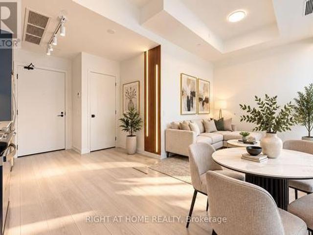 Townhouse for sale in Whitby, Golden Horseshoe