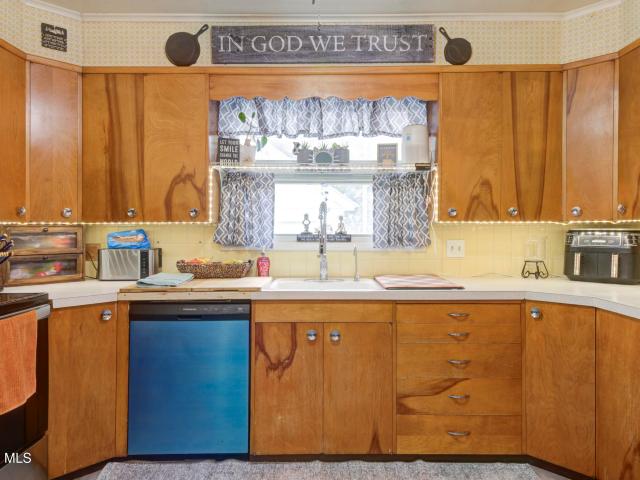 House for sale in Gloversville, New York