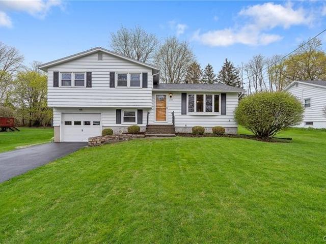 House for sale in Camillus, New York