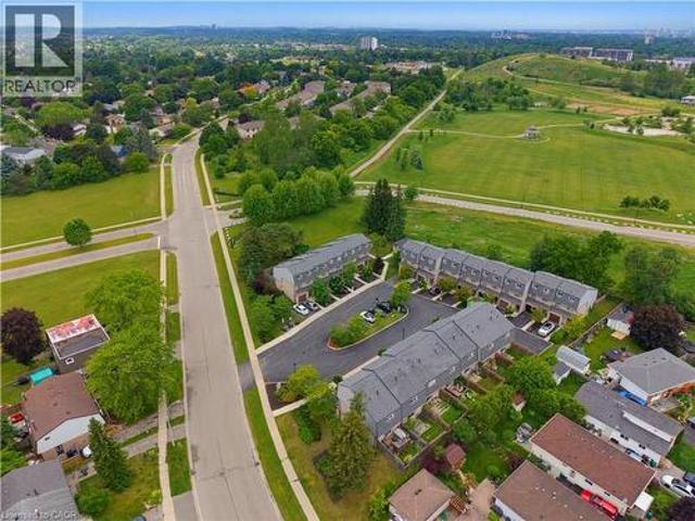 Townhouse for rent in Kitchener, Ontario