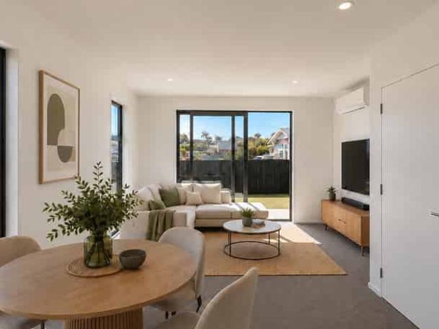 House for rent in Chaslands, Canterbury