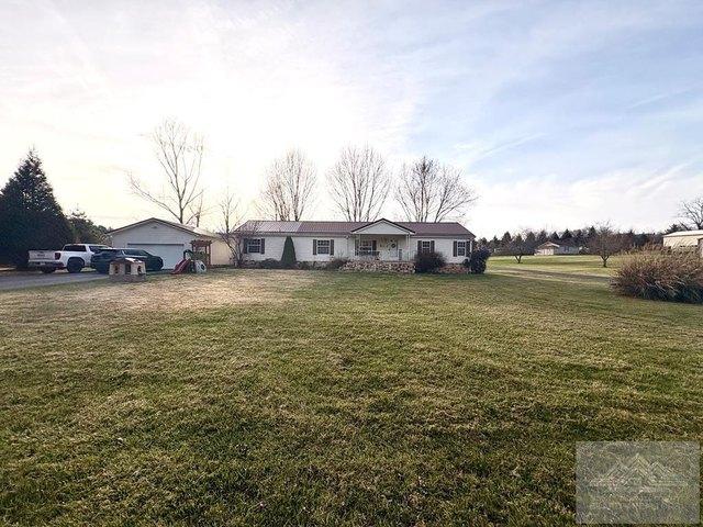 House for sale in Jumping Branch, West Virginia