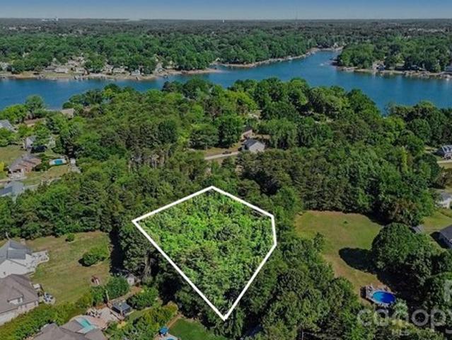 Land for sale in Mooresville, North Carolina