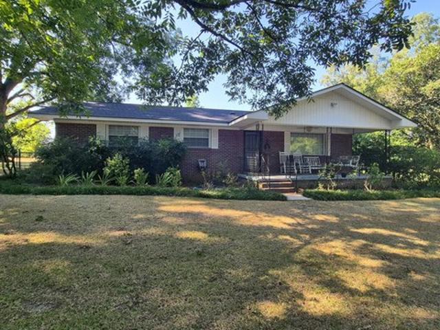 House for sale in Evergreen, Alabama
