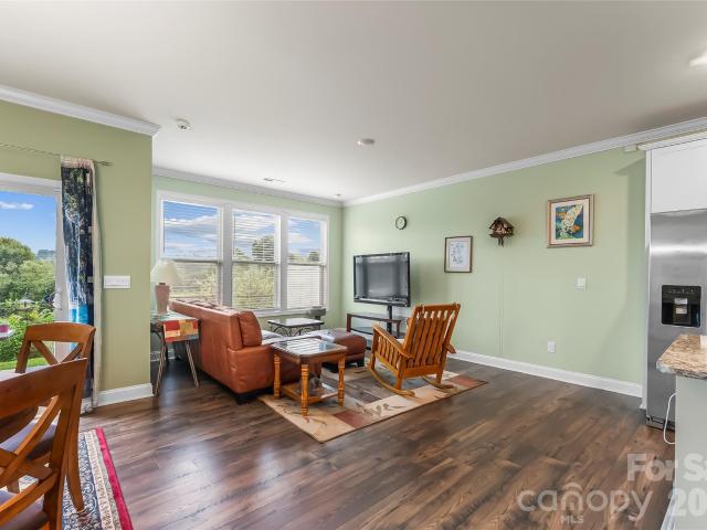 Townhouse for sale in Hendersonville, North Carolina