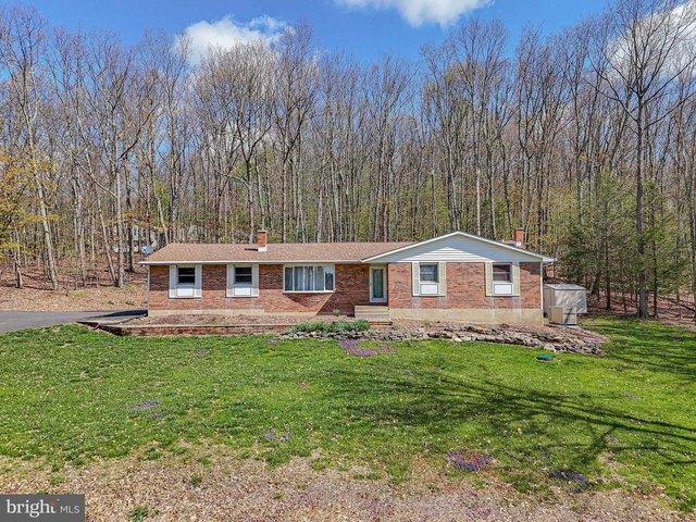 House for sale in Gilbert, Pennsylvania