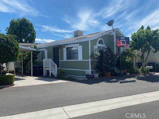 House for sale in Tustin, California