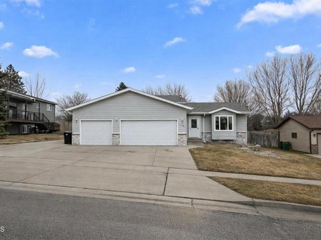 House for sale in Bismarck, North Dakota