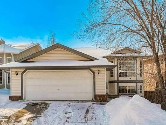 House for sale in Airdrie, Alberta