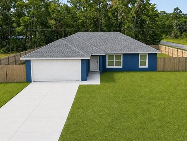 House for sale in Ocklawaha, Florida