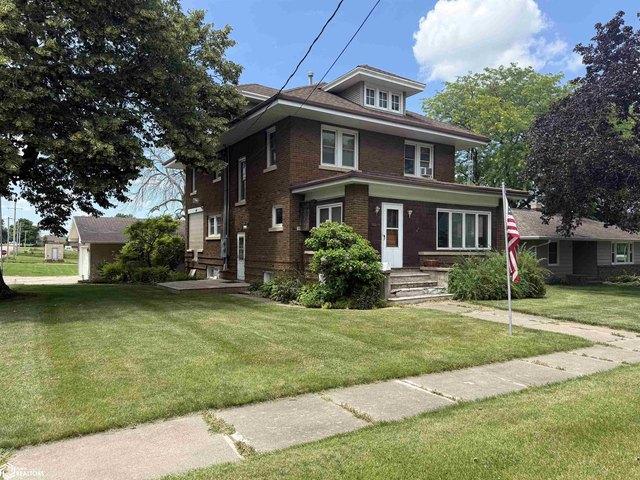 House for sale in Ackley, Iowa
