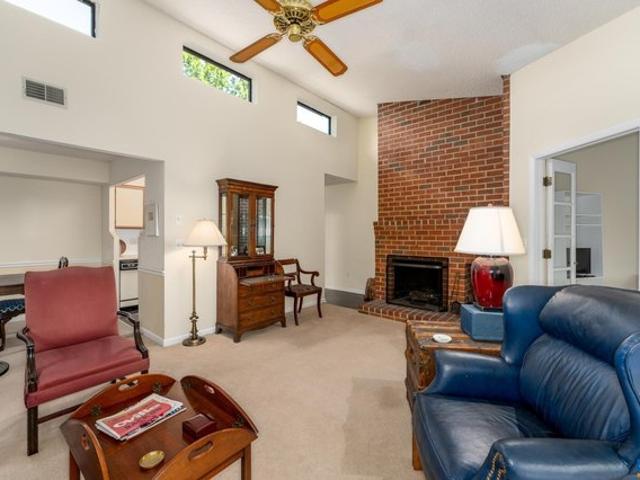 Condo for sale in Charlottesville, Virginia